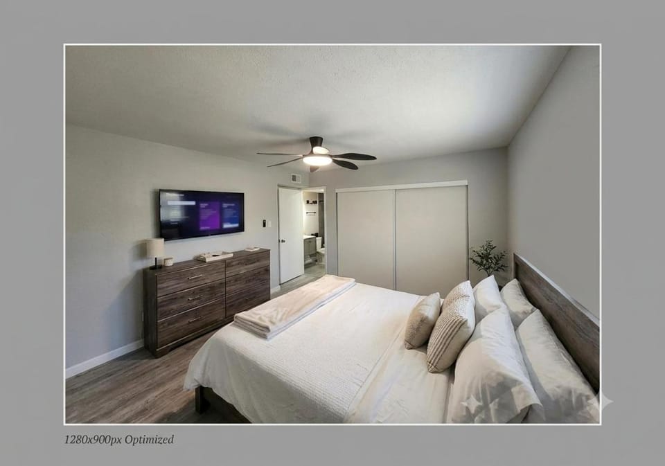 Modern Oasis w Hot Tub Fire Pit near DFW Dallas House in The Colony