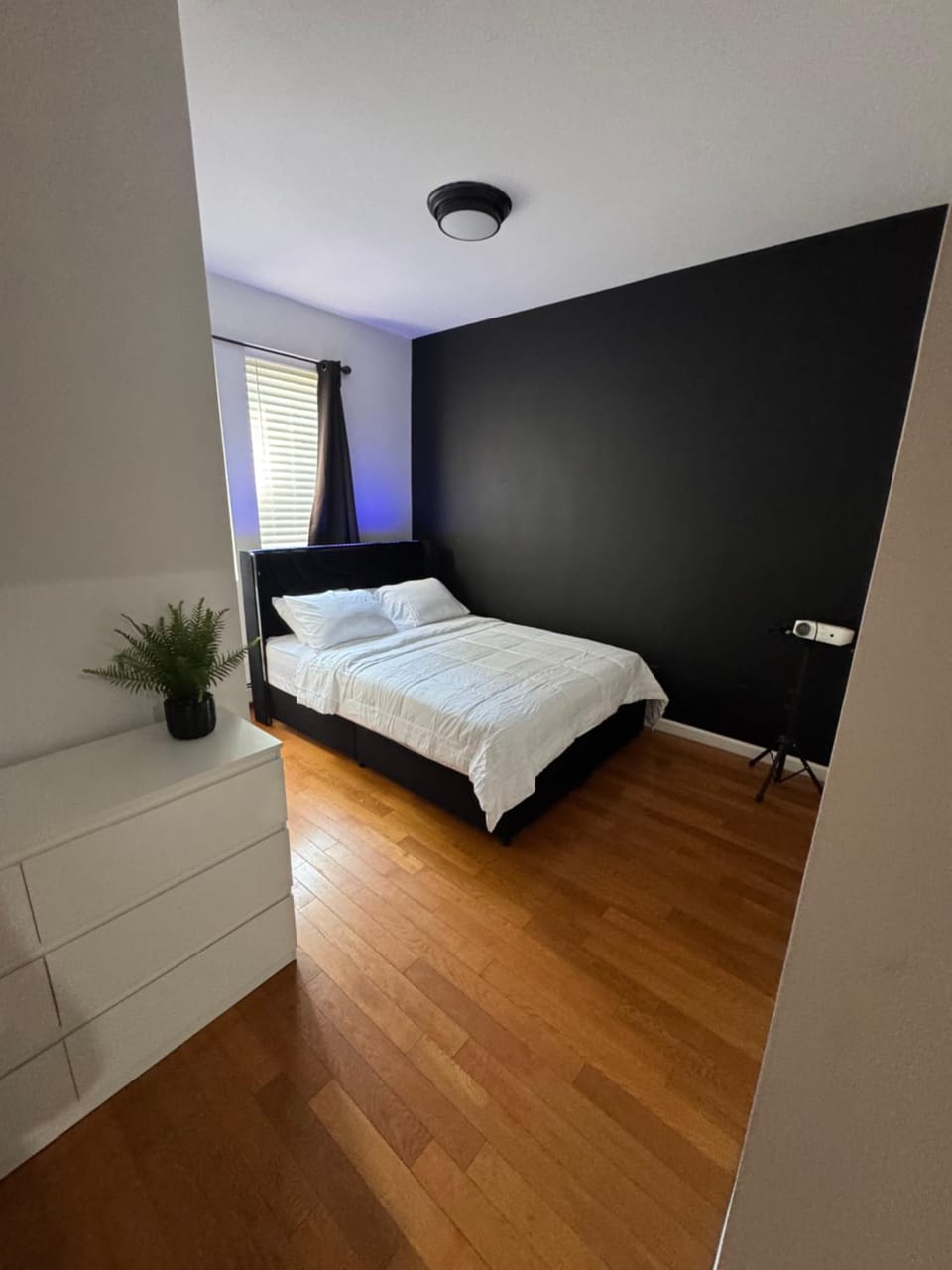 2 bedroom apt , patio , jacuzzi, 20 min drive to NY Apartment in North Bergen