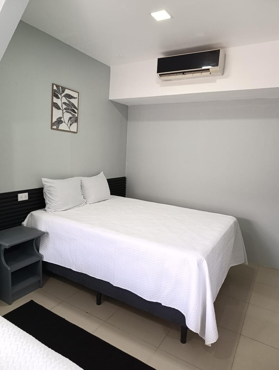 Bed, air conditioner