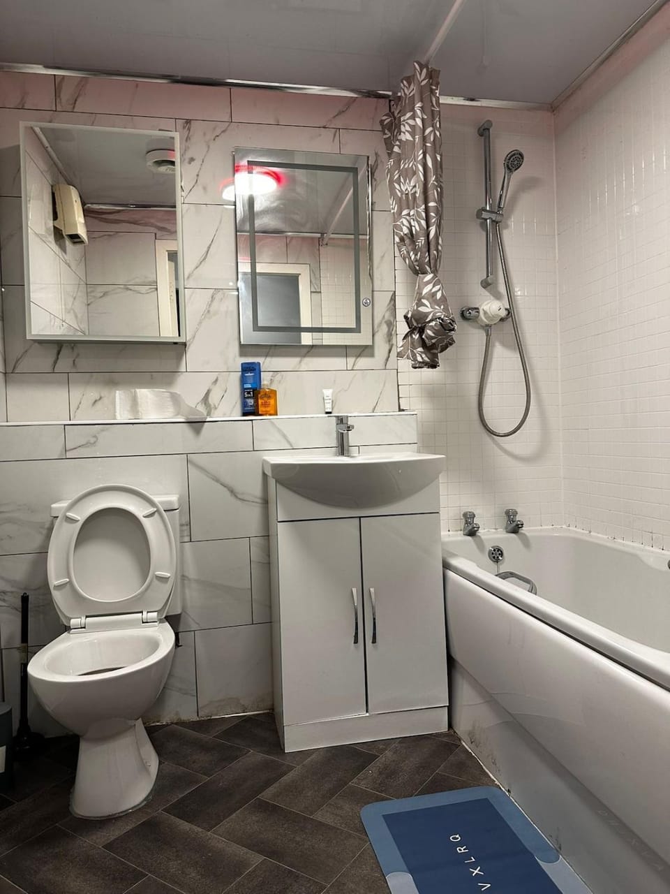 Flat by City centre, hospital and train station Apartment in Burton upon Trent