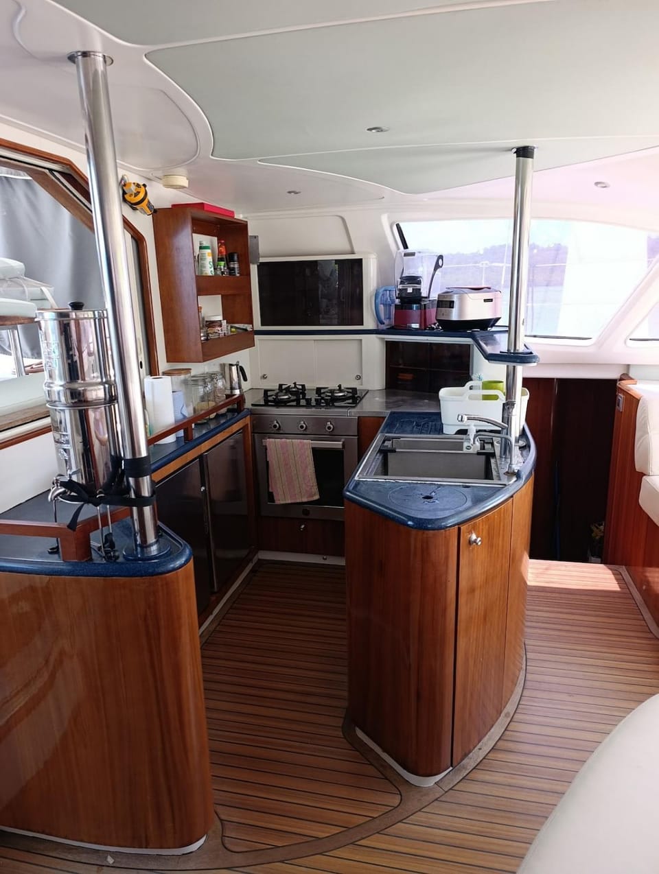 52 ft Luxuary Catamaran at Red Frog Marina Bocas del Toro Docked boat in Bastimentos Island