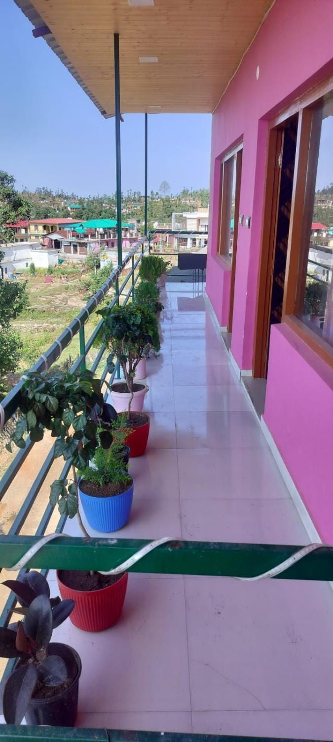 Chaukori Good Morning View Homestay Vacation rental in Uttarakhand