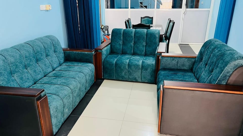 RL Holiday Inn Bed and Breakfast in Sri Lanka