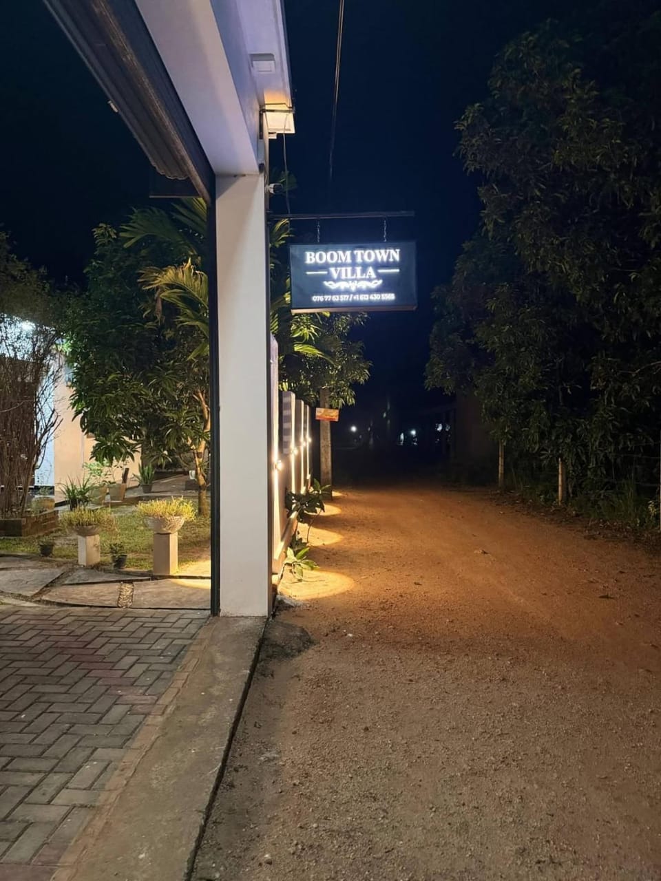Boom Town Villa - Anuradhapura Bed and Breakfast in Sri Lanka