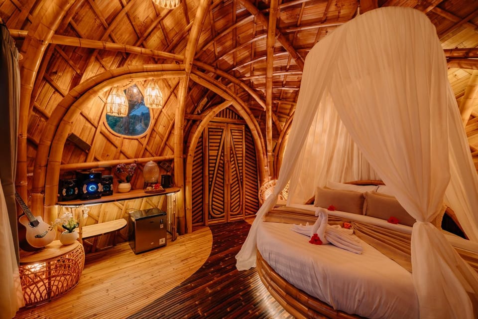 Adi's Bamboo House Sidemen - NYAN BALI Villa in Selat