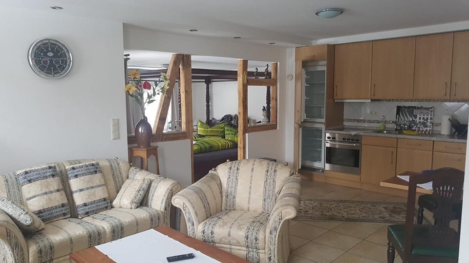 Kitchen or kitchenette, Living room, Dining area, Bedroom