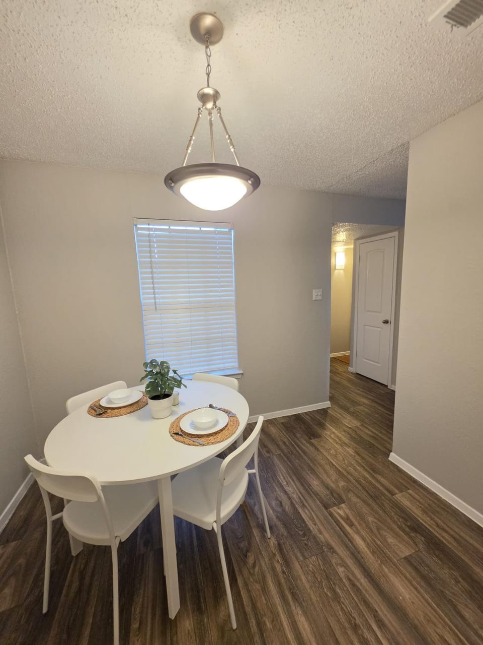 Dining area, Dinner