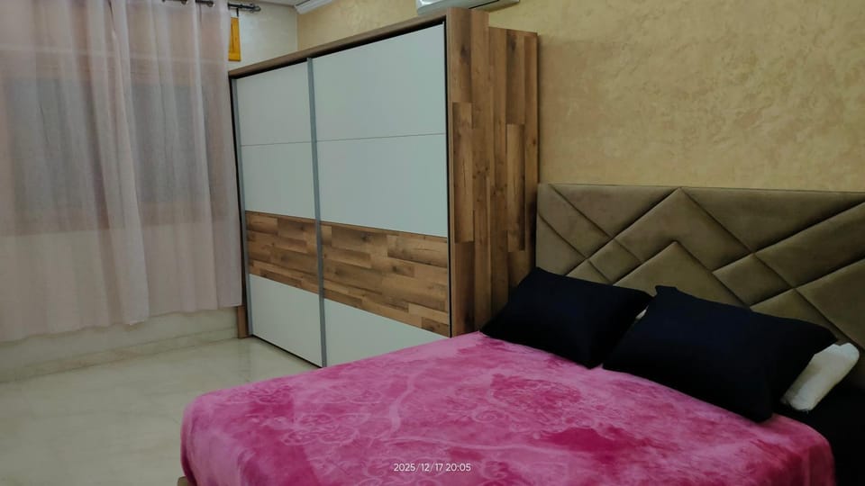 bel appartement lumineux idéalement situé Apartment in Tangier