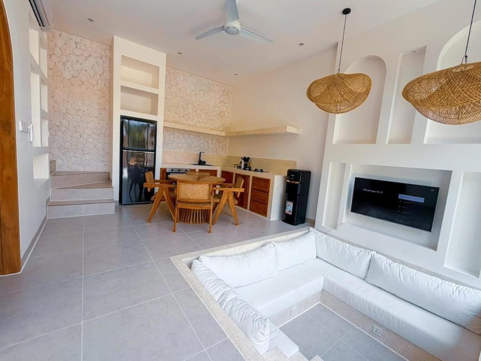 Aura 2 Bingin Pool Design Minutes to Surf Villa in Bali