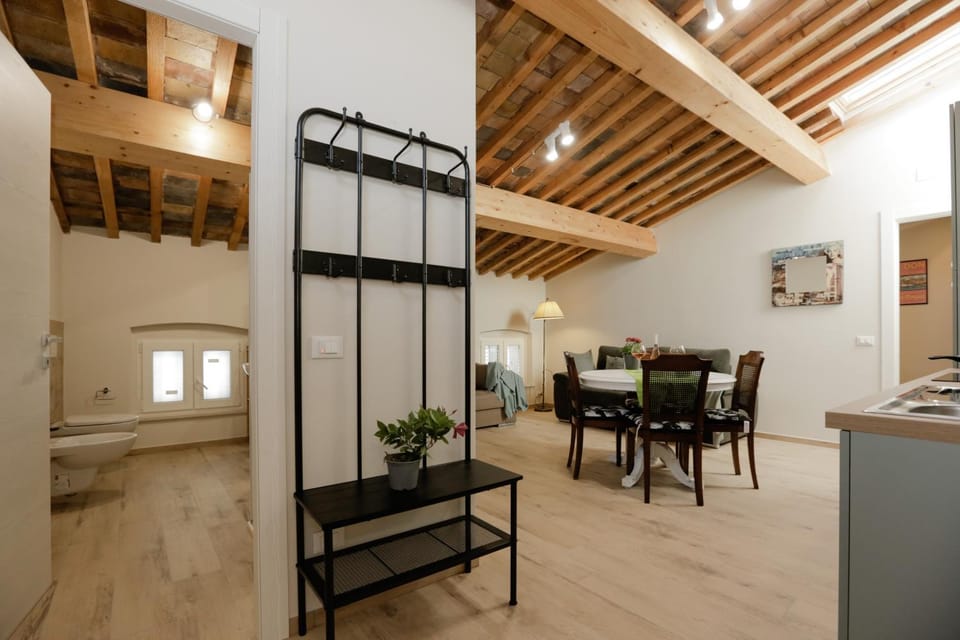 Bathroom, Kitchen or kitchenette, Living room, Seating area, Dining area