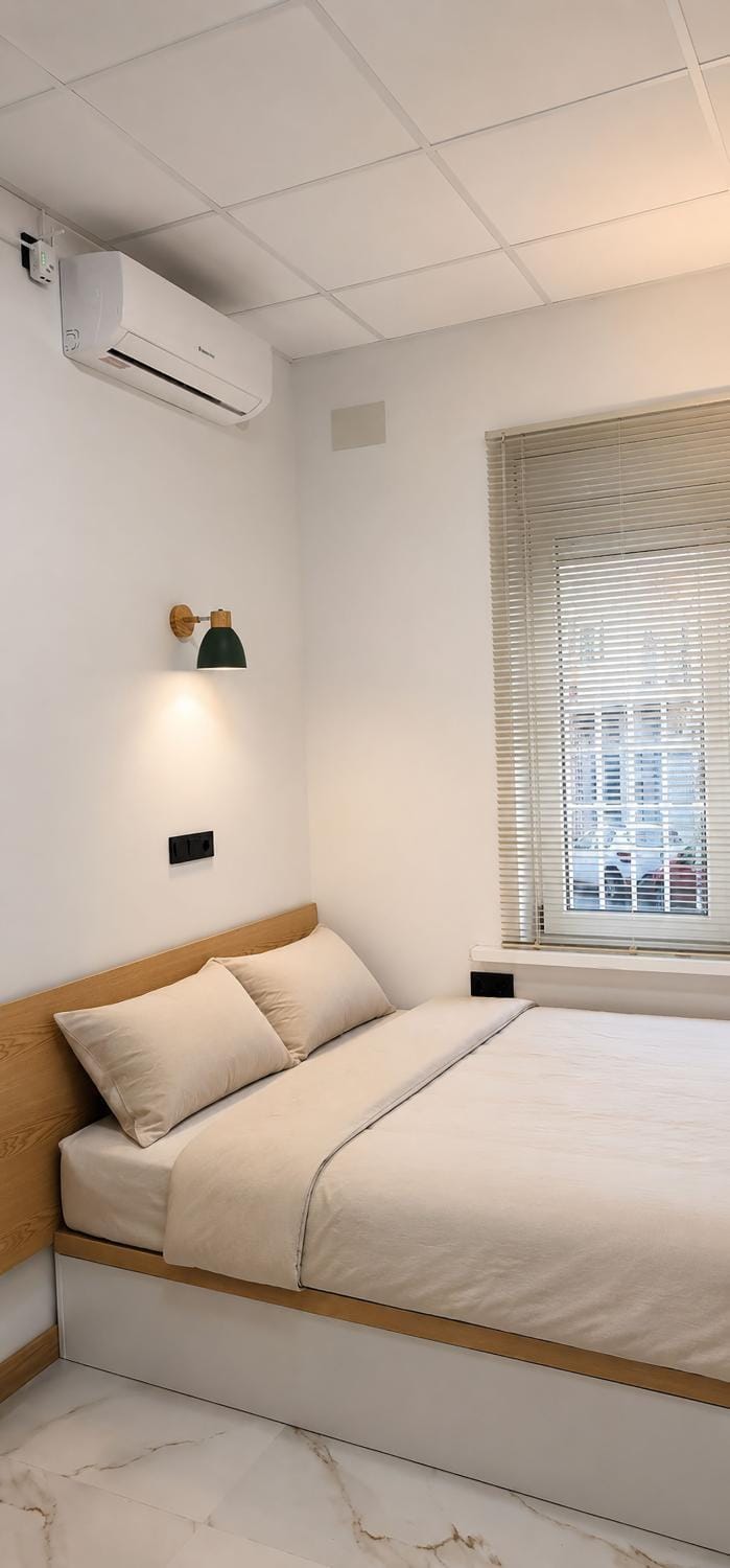 Bed, Photo of the whole room, Bedroom, air conditioner