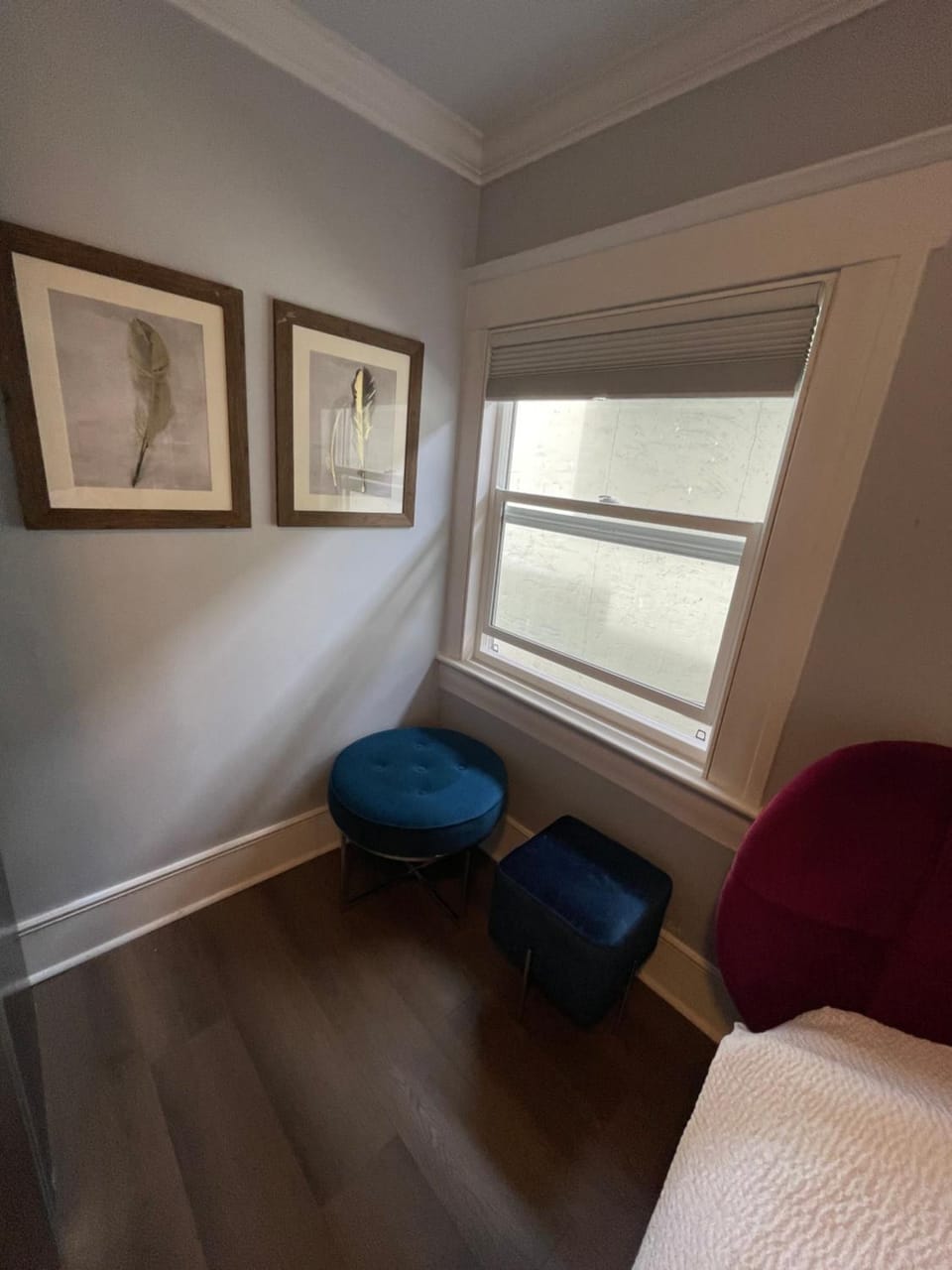 2 queen Beds Over 330 sq ft Vacation rental in Vancouver