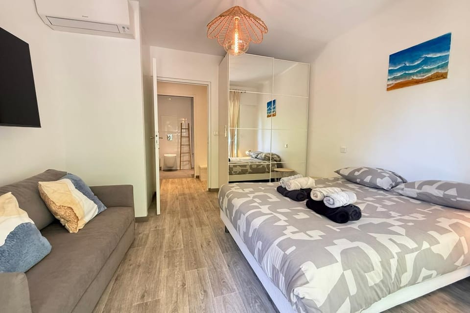 Terrasse & Calme 8 min mer Garage privé Apartment in Antibes