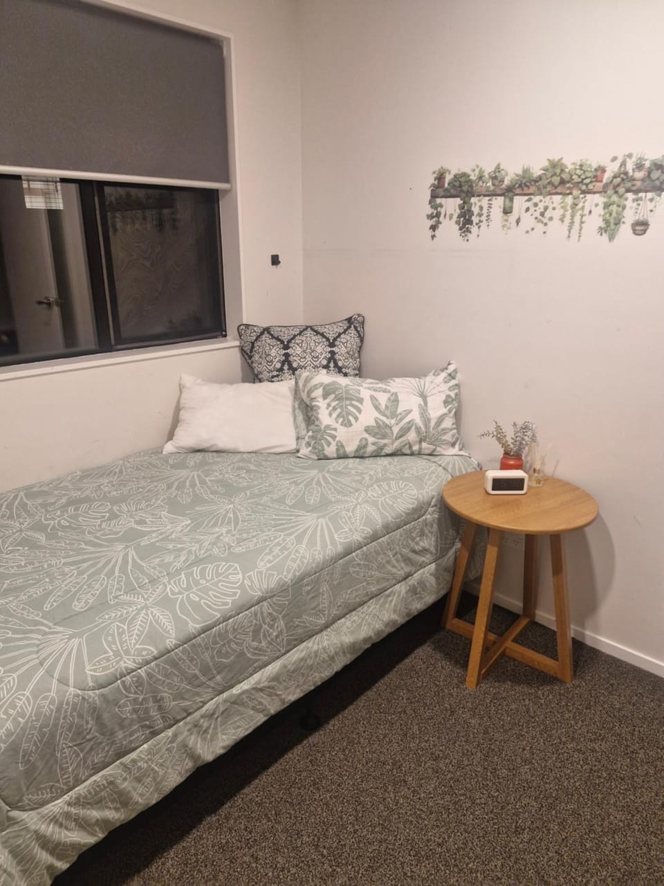 Homely Room away from Home Vacation rental in Hamilton