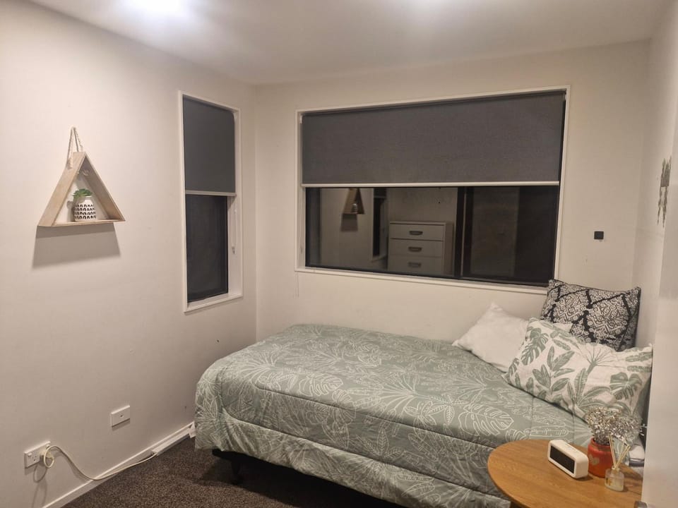 Homely Room away from Home Vacation rental in Hamilton