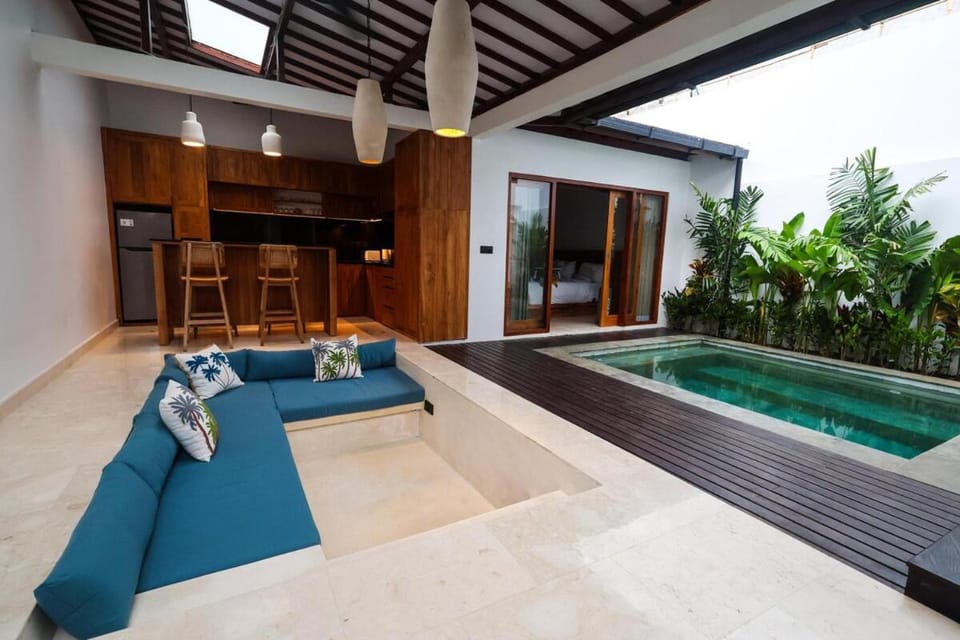 Bingin 2BR Run Surf Pool Walk to Dreamland Villa in Bali