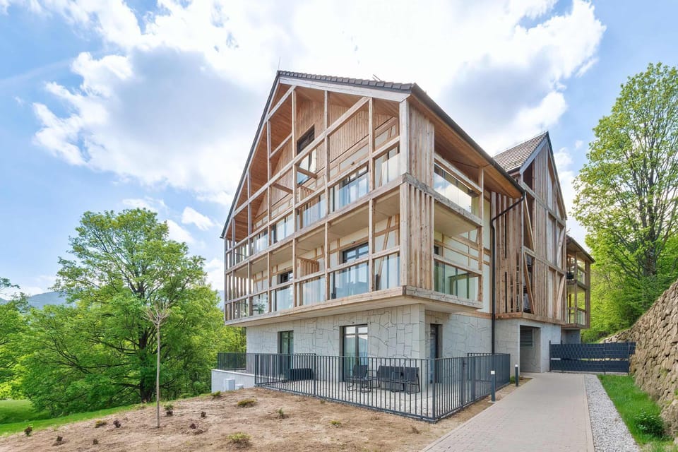 Property building, Day