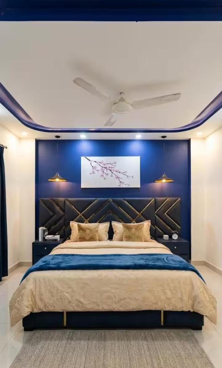 Sapphire Stay l Self Check-in l Bahria Town lahore Apartment in Lahore