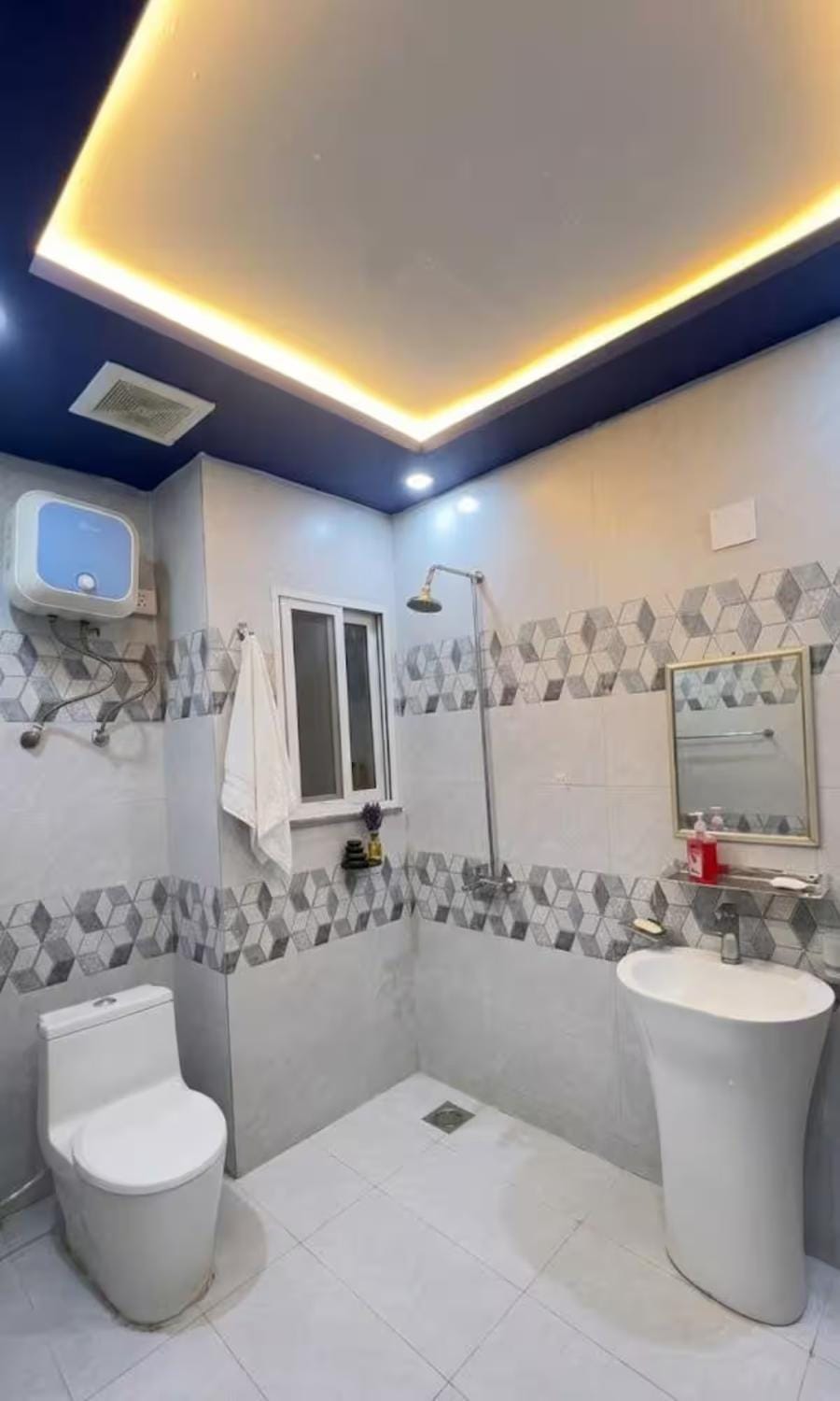 Shower, Bathroom