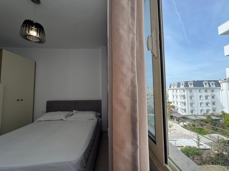 Bed, Day, View (from property/room), Balcony/Terrace, Photo of the whole room, Bedroom