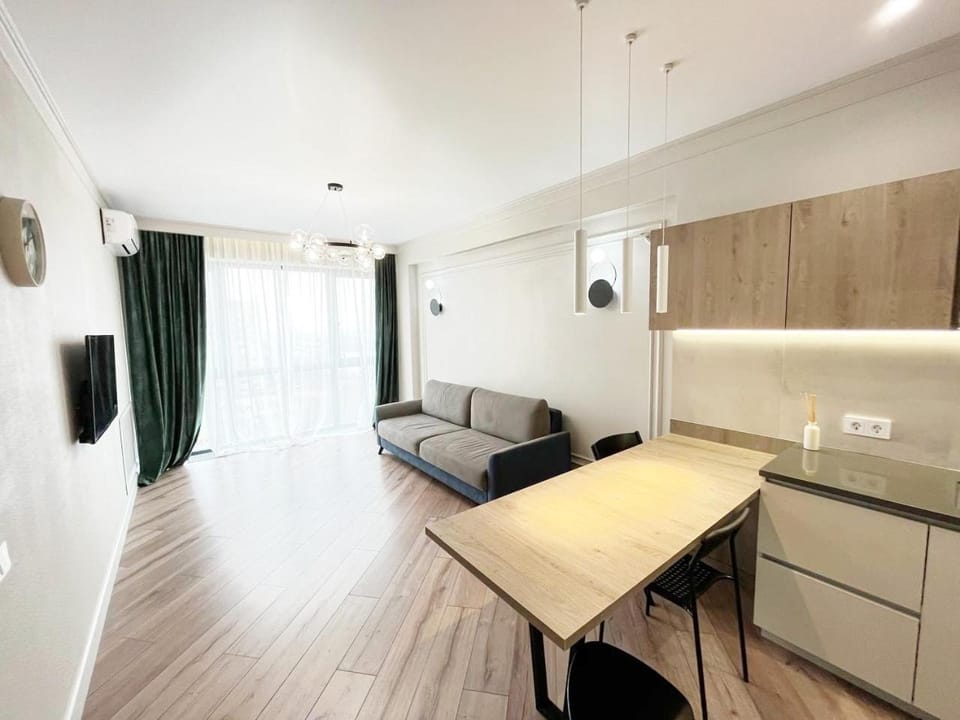 2-х Комнатная квартира Рядом с Ботаническим Садом, Атакент Apartment in Almaty