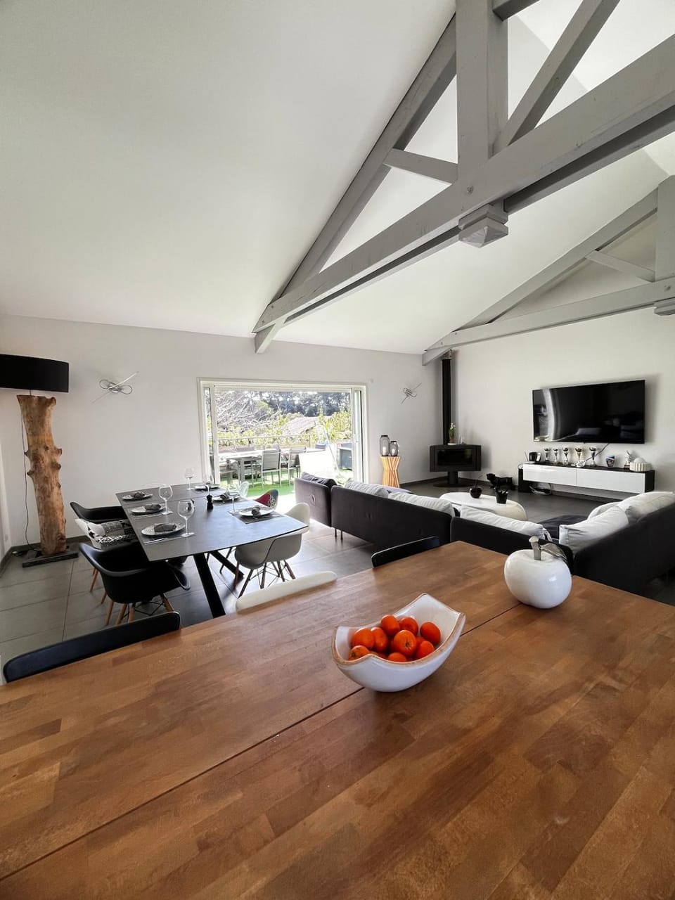 TV and multimedia, Kitchen or kitchenette, Living room