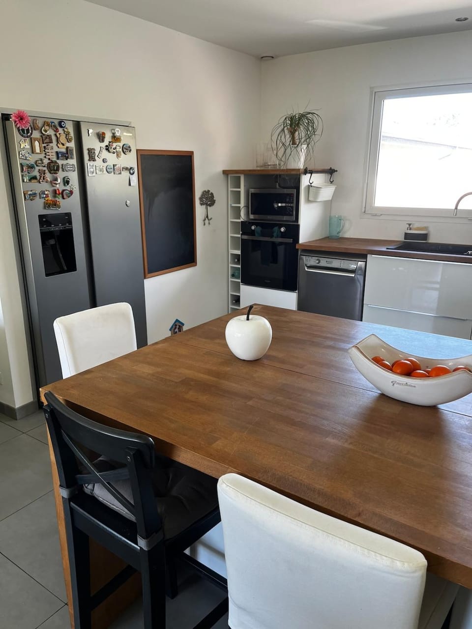 Kitchen or kitchenette, Dining area, oven, stove