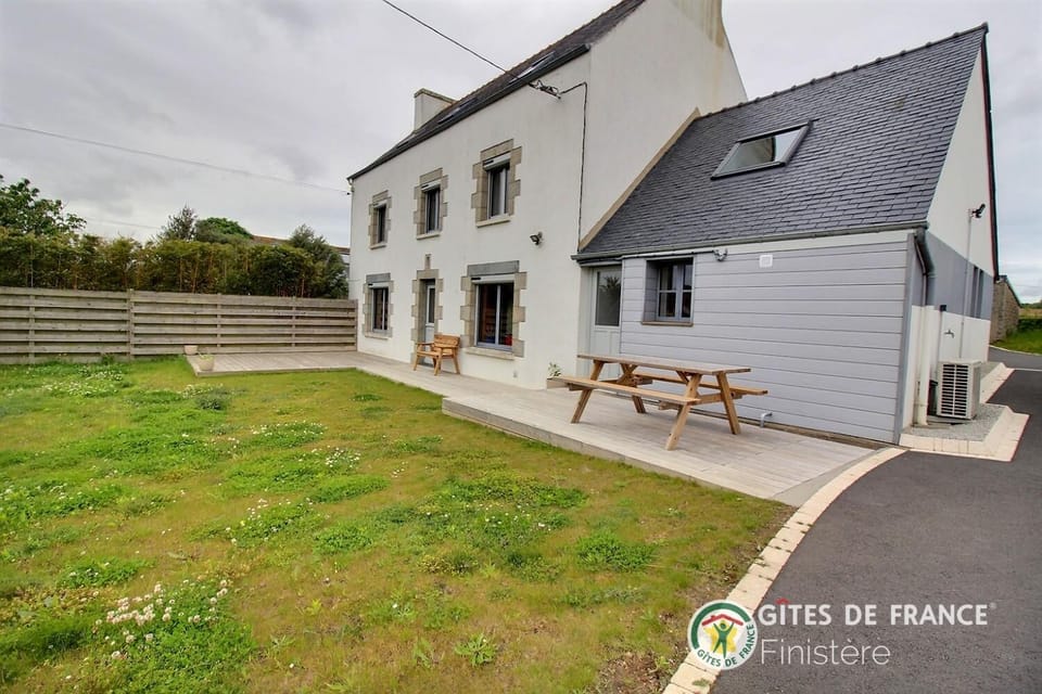 Property building, Patio, View (from property/room), View (from property/room), Dining area, Garden view, Garden view