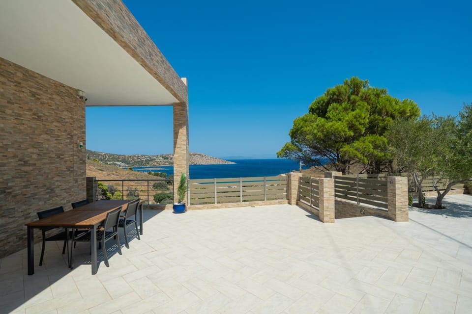 Patio, Day, Natural landscape, View (from property/room), Balcony/Terrace, Dining area, Mountain view, Sea view