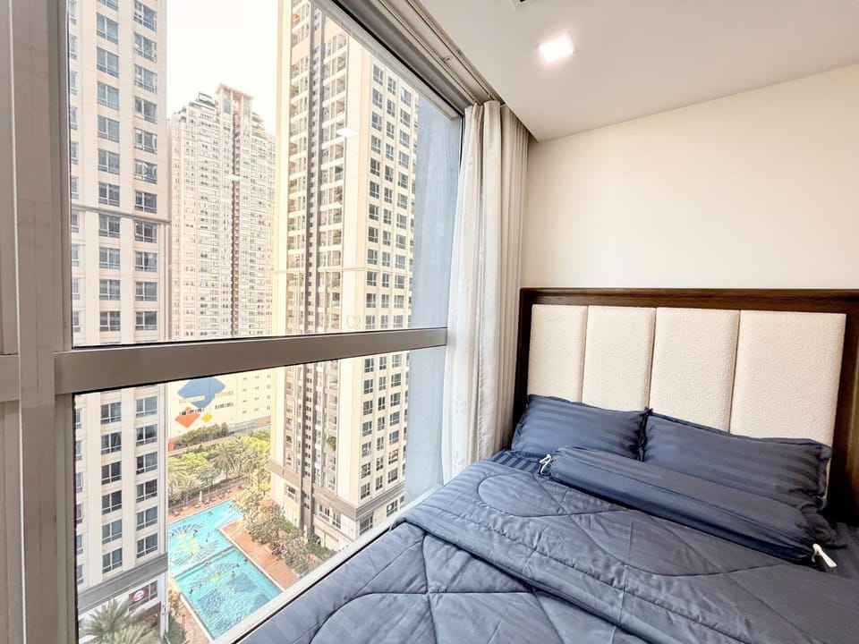 Bedroom, Pool view, Pool view