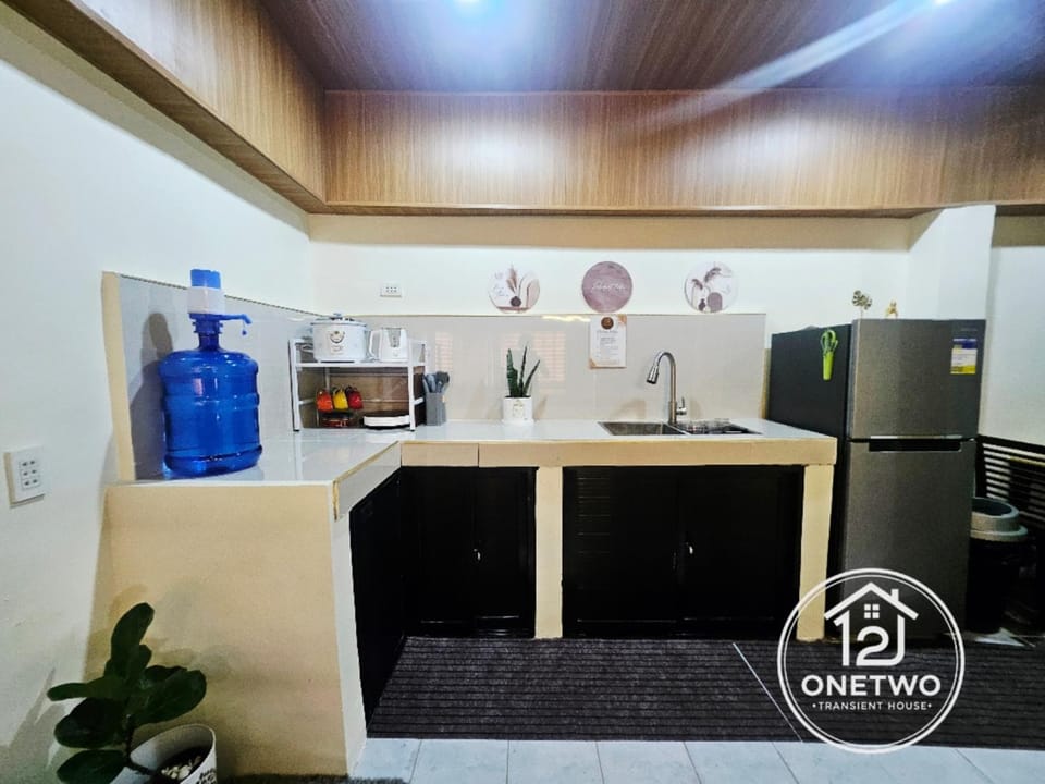 Onetwo Transient House House in Davao City