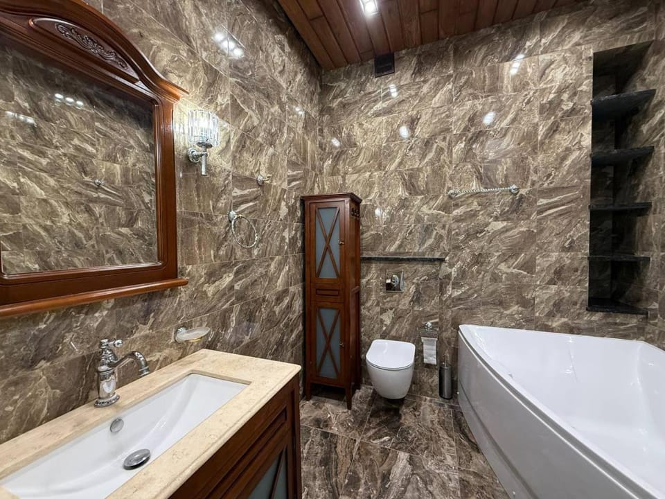 Дельмар Люкс 3 кв вид река джакузи Apartment in Dnipro