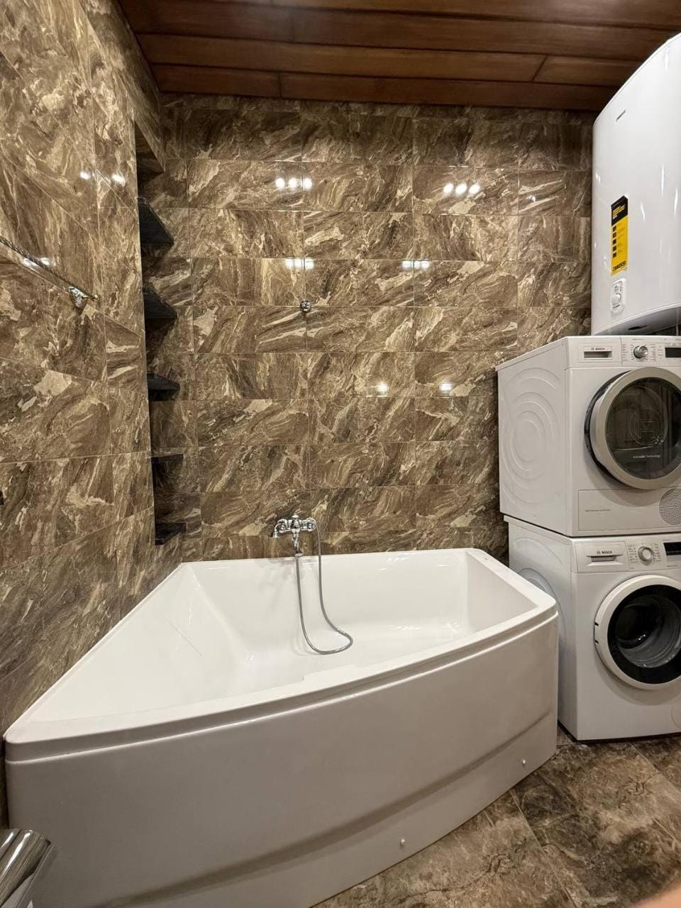 Дельмар Люкс 3 кв вид река джакузи Apartment in Dnipro