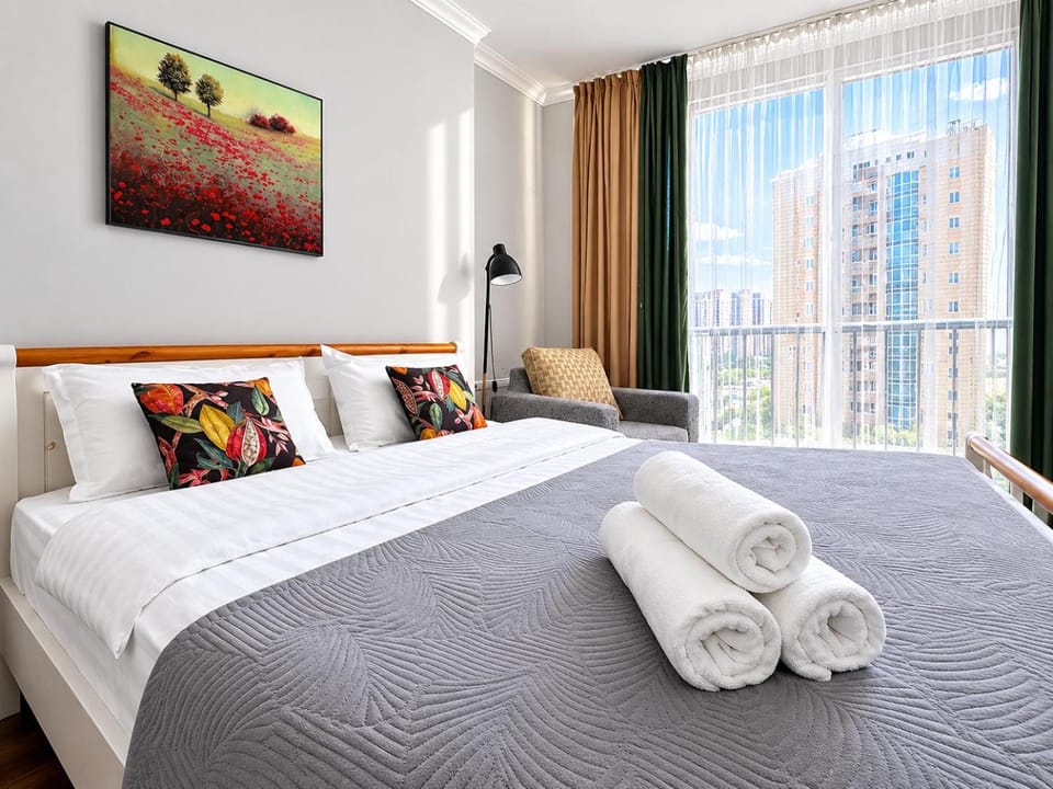 Bed, Bedroom, towels
