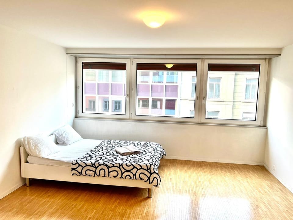 Downtown Flats - Lucerne Lake Apartment in Lucerne
