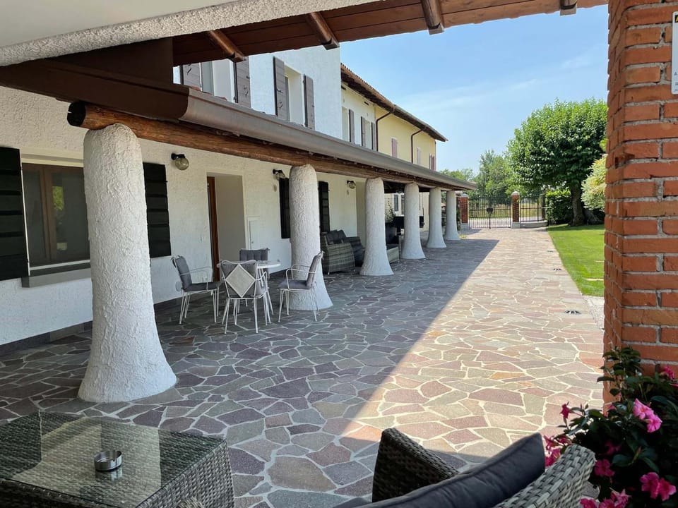 Patio, Inner courtyard view