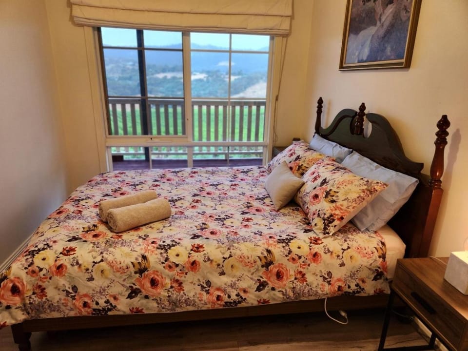 Beautiful Vineyard Stay Farm Stay in Tasmania