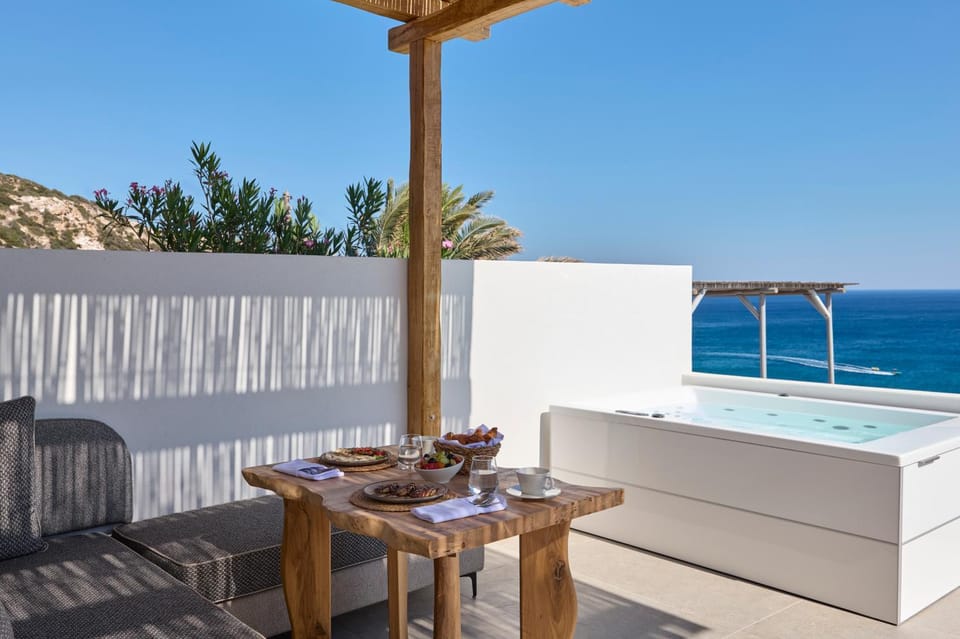 Sea Lily Suites Milos Hotel in Milos