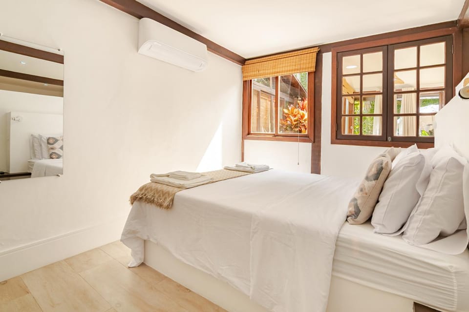 Bedroom, Garden view