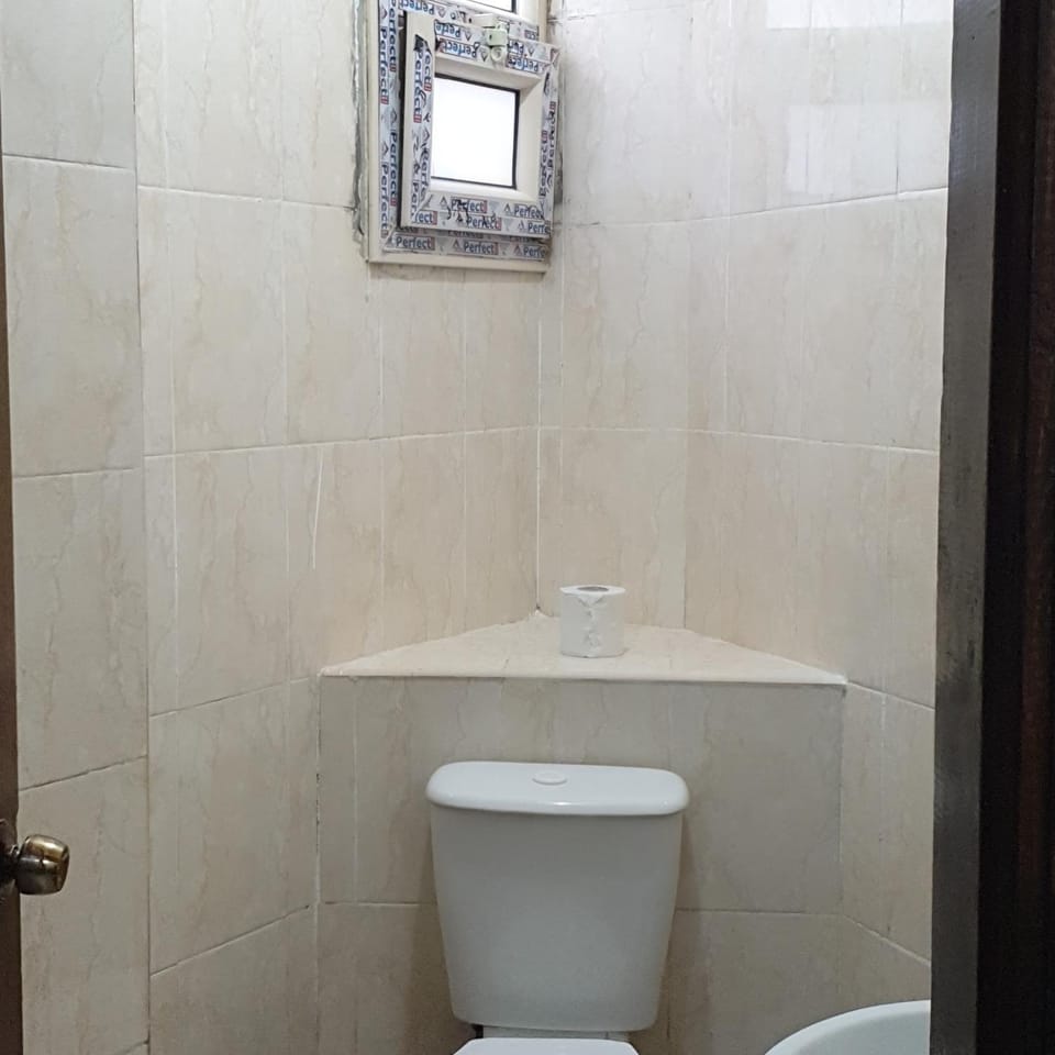 Toilet, Bathroom