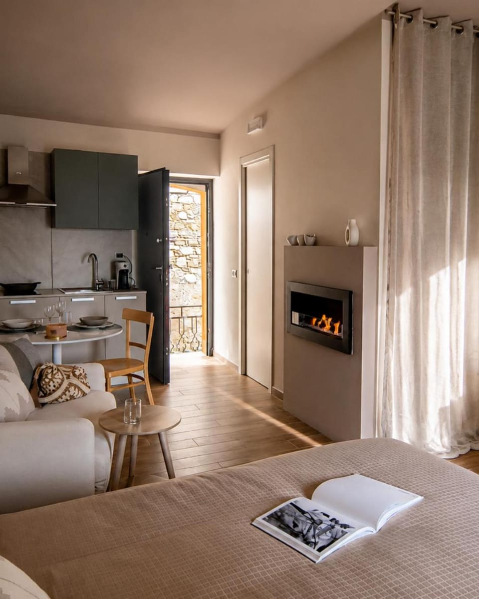 Living room, Bedroom