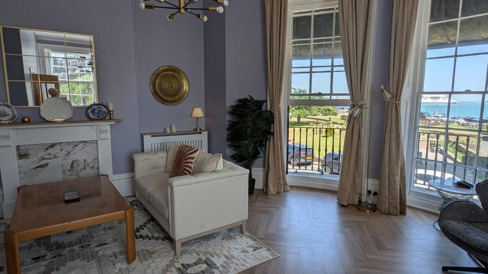 Living room, Sea view