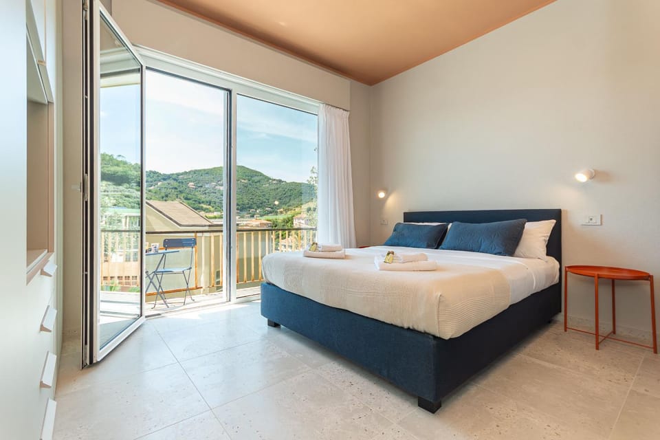 Bed, View (from property/room), Balcony/Terrace, Photo of the whole room, Bedroom, towels