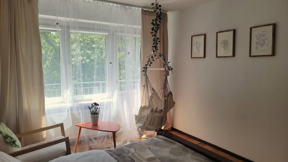 Bedroom, Garden view