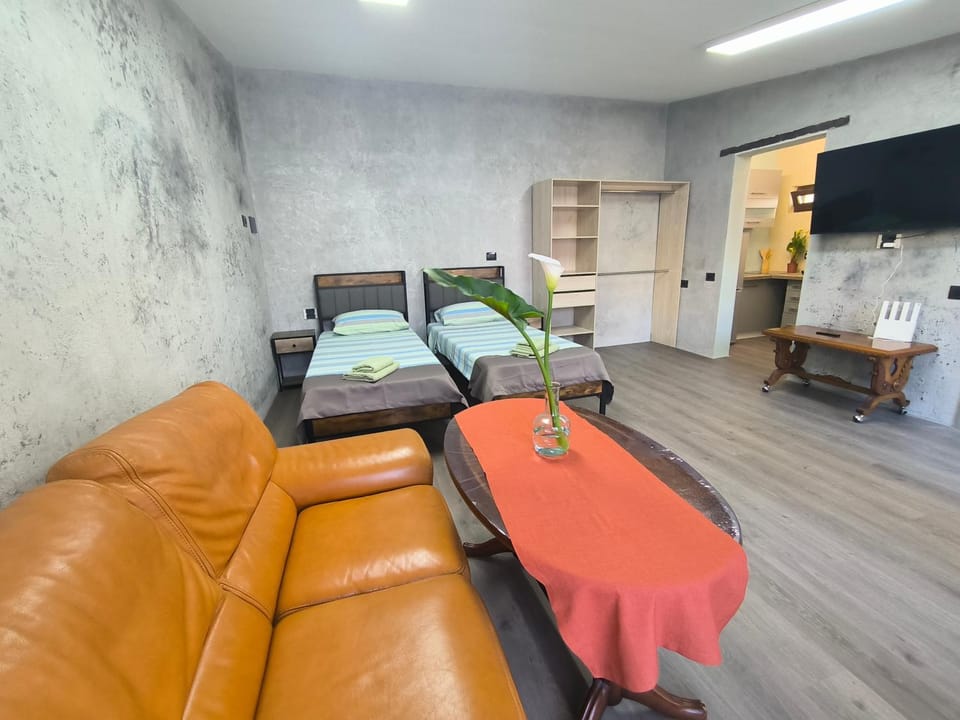 Bedroom, Location