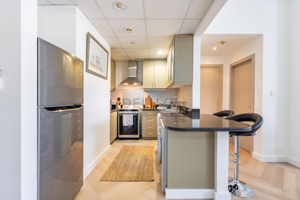 oven, washing machine, kitchen