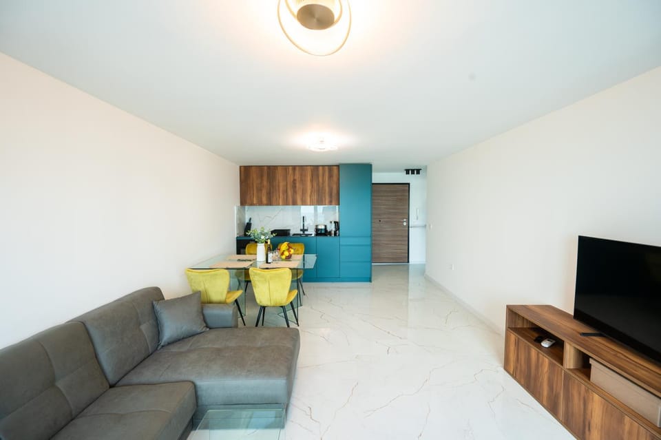 Skyline Apartments - Sea View, Pools, SPA&Free Parking Apartment in Varna