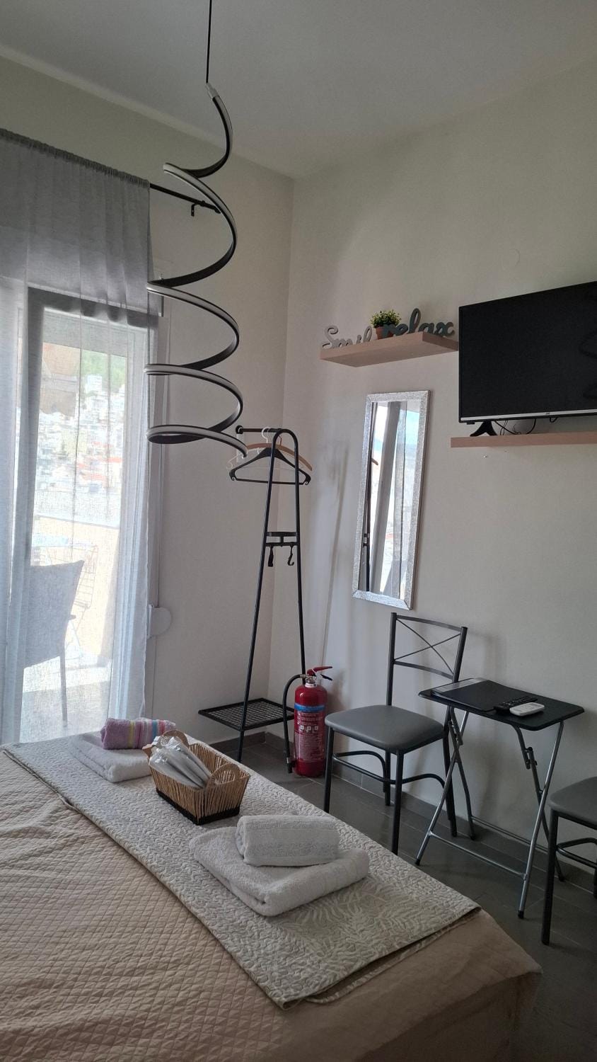 TV and multimedia, Dining area