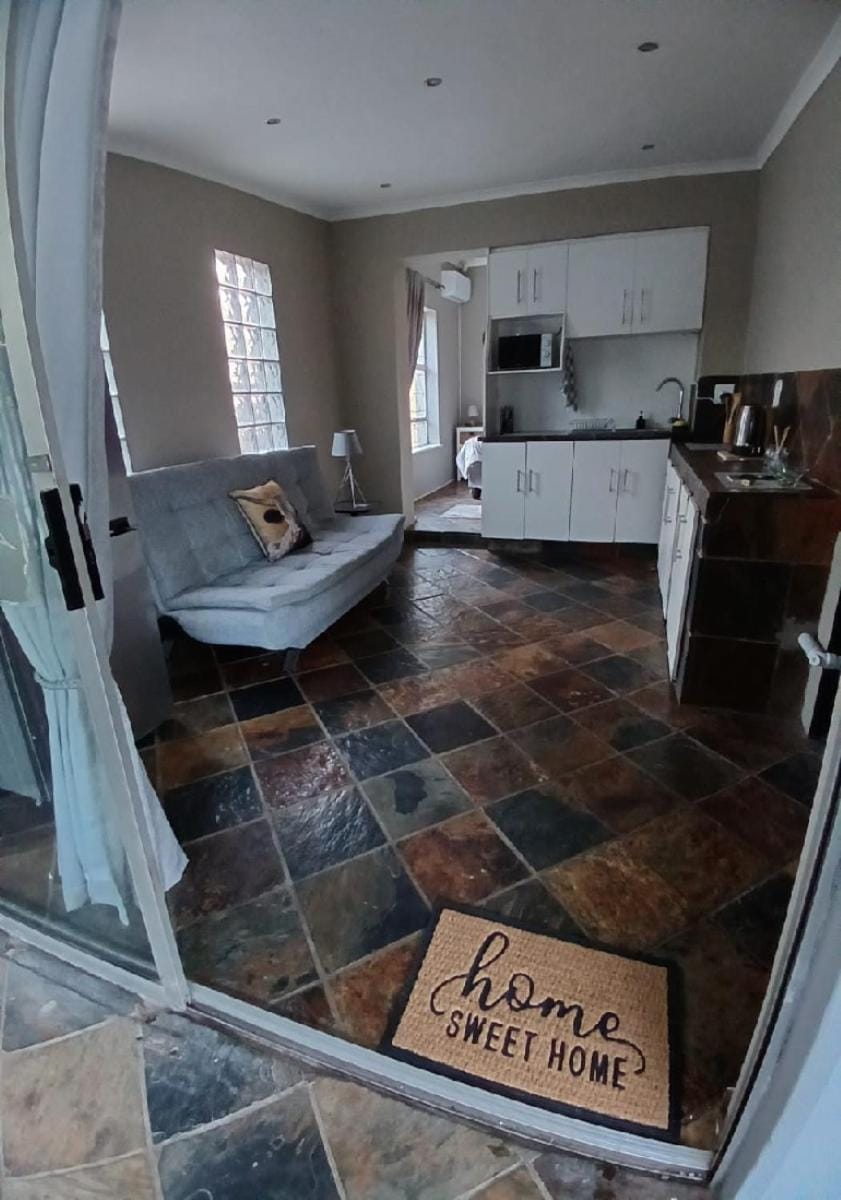 Cozycorner Apartment in Port Elizabeth