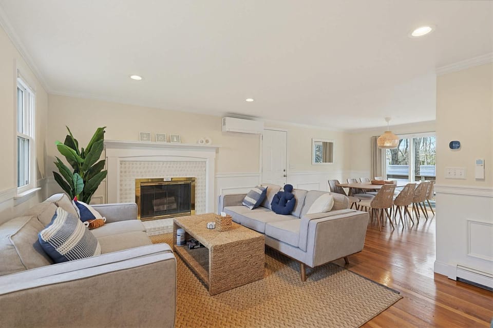 Cape Cod Home with Space for Everyone House in Dennis Port